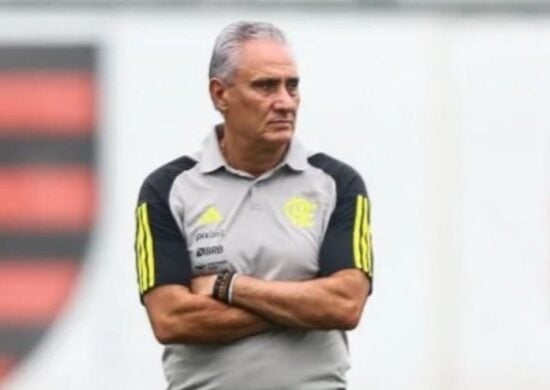 Tite comanda os treinos para enfrentar o Peñarol-URU - Foto: Gilvan de Souza/CRF