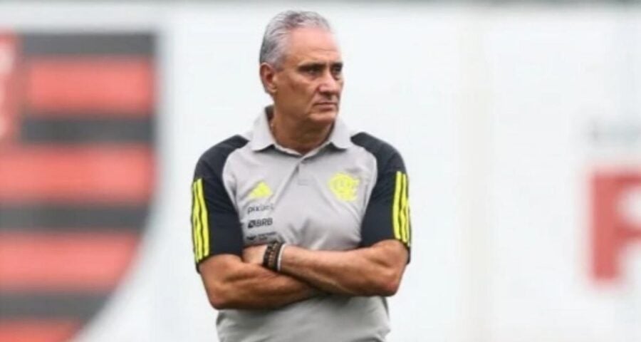 Tite comanda os treinos para enfrentar o Peñarol-URU - Foto: Gilvan de Souza/CRF