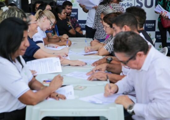 Famílias das comunidades da Sharp e Manaus 2000 são beneficiadas