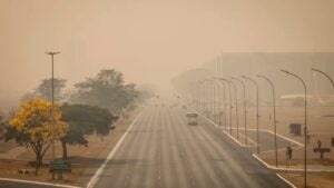 Fumaça tem encoberto diversas cidades brasileiras