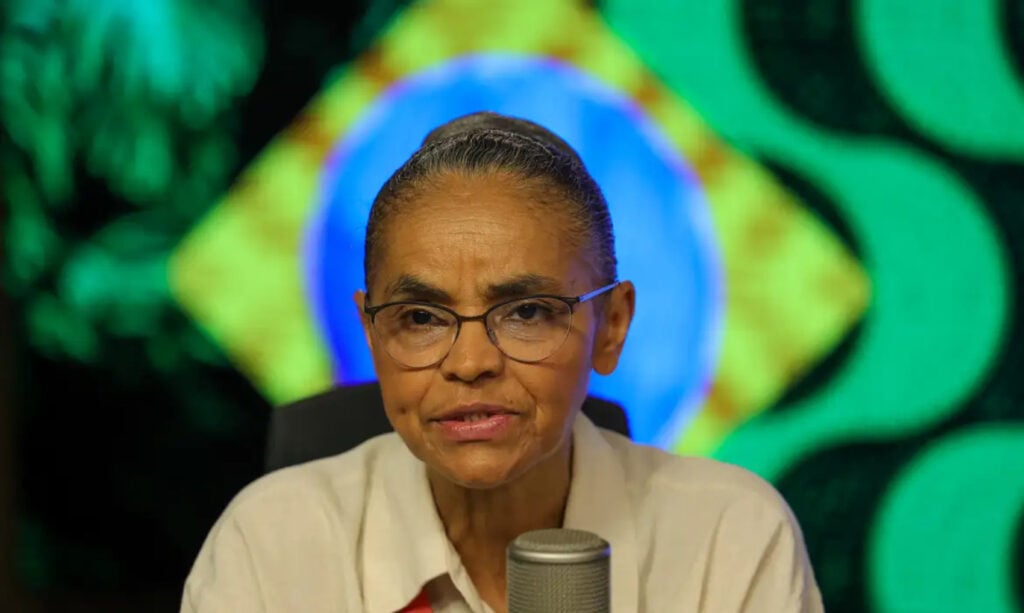 Marina Silva pede penas duras contra incêndios criminosos: 'Fogo está proibido'.