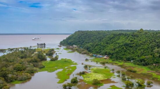 Rio Amazonas apresenta subida por três dias