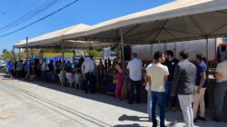 Movimentação dos apoiadores no estacionamento da TV Norte Tocantins - SBT - Foto: Elias Viana