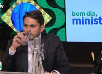 Ministro Juscelino Filho explica que a Amazônia e o Brasil tem outras opções diante da ameaça de bloqueio da Starlink de Musk. Foto: Reprodução/EBC