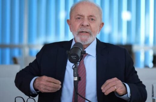 Lula destaca à Rádio Norte FM que a visita ao Amazonas "foi necessária".