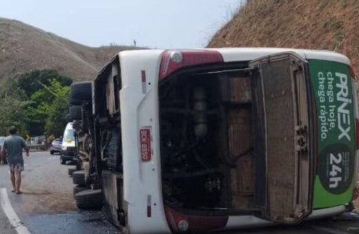 44 pessoas estavam no ônibus do acidente no Rio de Janeiro. Foto: Reprodução Internet