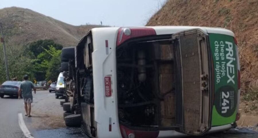 44 pessoas estavam no ônibus do acidente no Rio de Janeiro. Foto: Reprodução Internet