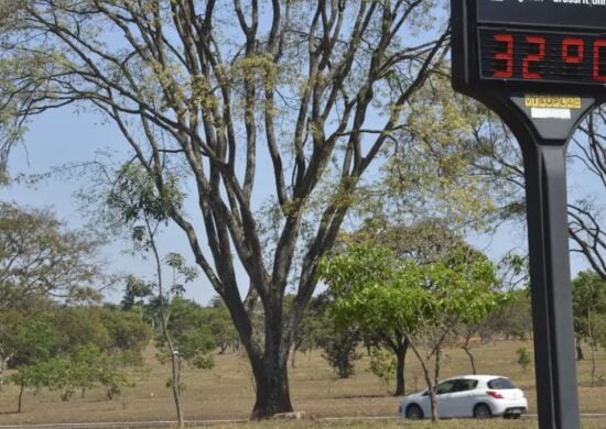 Diversos estados do Centro-Oeste enfrentam baixa umidade nesta segunda-feira (16) - Foto: José Cruz/Agência Brasil