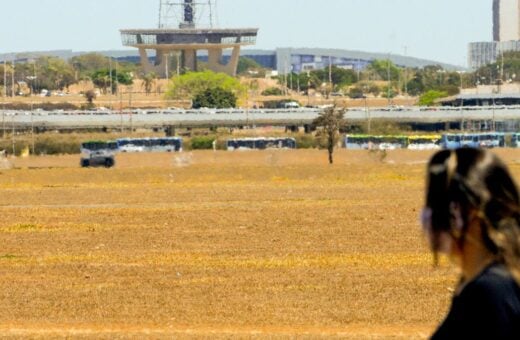 População deve adotar cuidados como manter uma boa hidratação - Foto: Paulo H. Carvalho/Agência Brasília