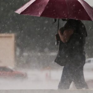 Inmet emite alerta de tempestade em 533 cidades do país