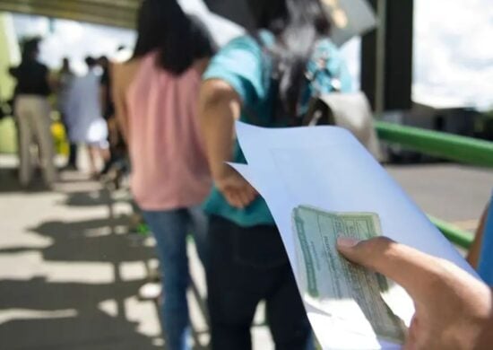 Segundo o levantamento, 14% dos eleitores do DF se consideram de esquerda, enquanto 30% se identificam com a direita e 15% com o centro - Foto: Marcelo Camargo/Agência Brasil