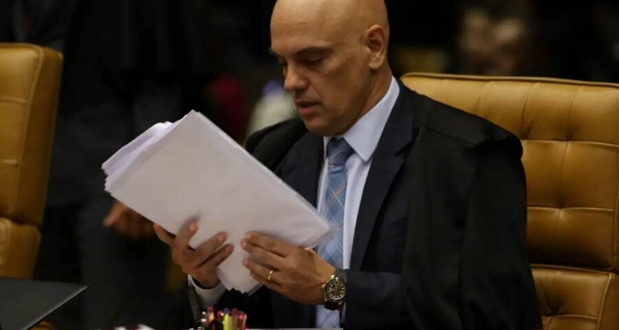 O ministro do STF, Alexandre de Moraes, distribuiu um prazo de 5 dias para que a plataforma X comprove sua regularidade no Brasil. Foto: Fabio Pozzebom/Agência Brasil