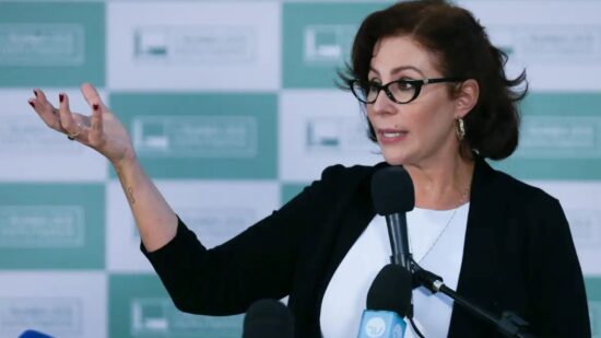 Carla Zambelli presta depoimento no STF sobre invasão ao sistema CNJ.