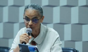 Ministra Marina Silva fala sobre a BR-319 e diz que obras sem estudos podem agravar seca e incêndios