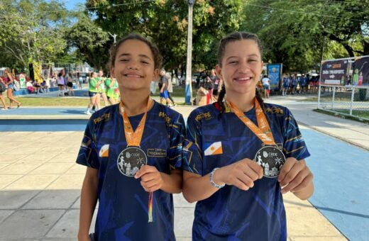 Maria Vitória e Lara Emanully conquistaram medalha de prata no wrestling - Foto: Seduc/Governo do Tocantins