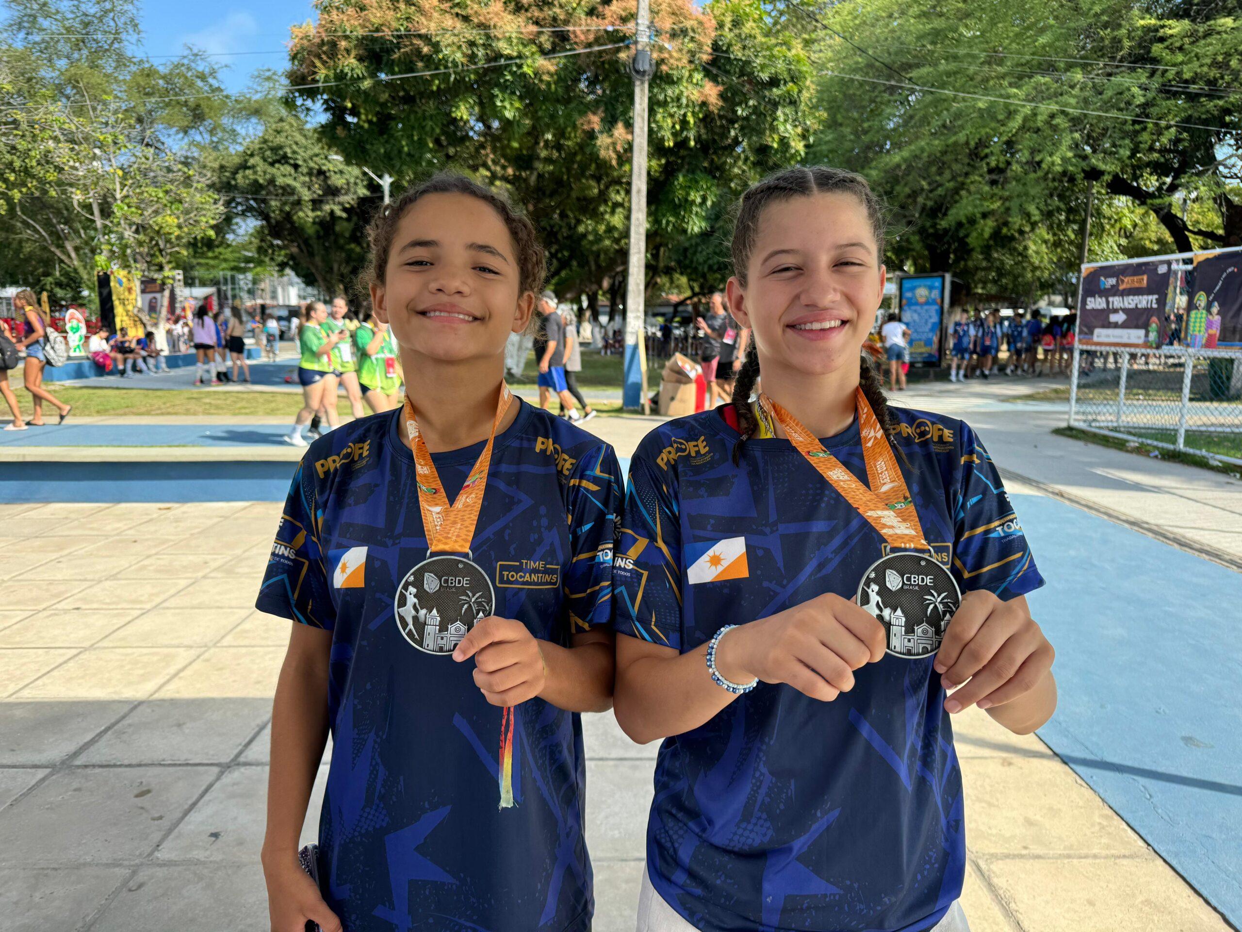 Maria Vitória e Lara Emanully conquistaram medalha de prata no wrestling - Foto: Seduc/Governo do Tocantins