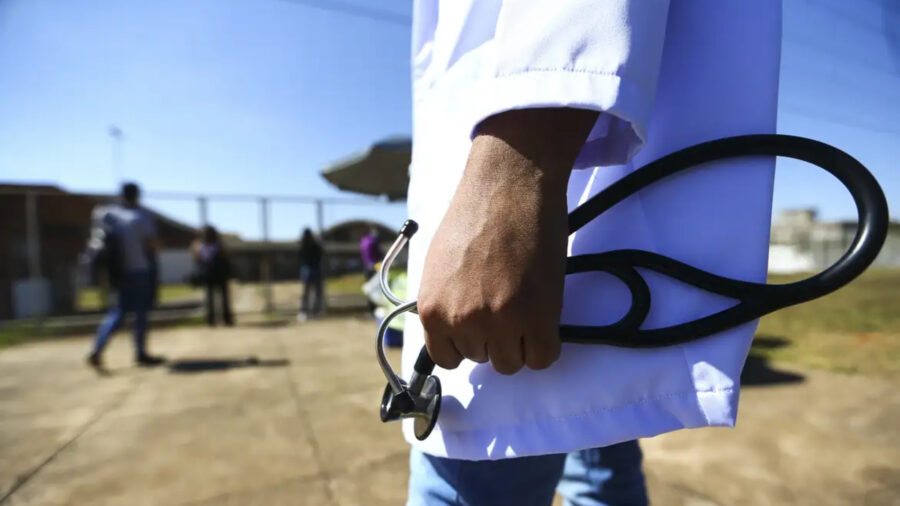 GDF pede mais tempo para negociar greve com médicos do SUS