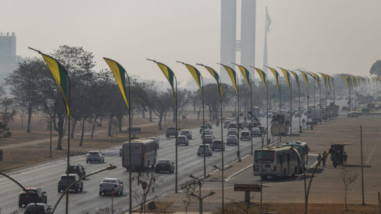 Fumaça em Brasília vai embora, mas pode voltar.