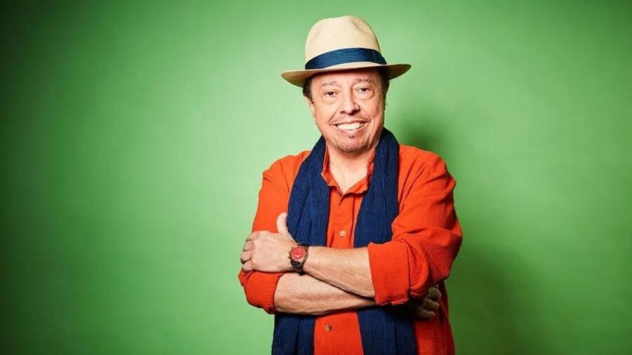 Imagem mostra cantor Sergio Mendes