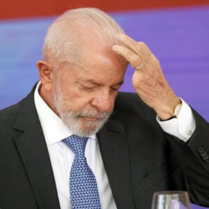 Lula lamenta morte de atletas de remo em acidente entre van e carreta no Paraná