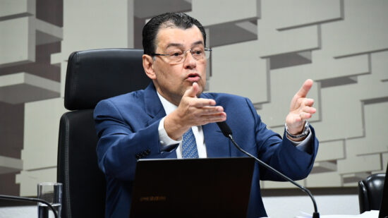 Senador amazonense Eduardo Braga espera votar a regulamentação da refporma tributária o mais rápido. Foto: Roque de Sá/Agência Senado