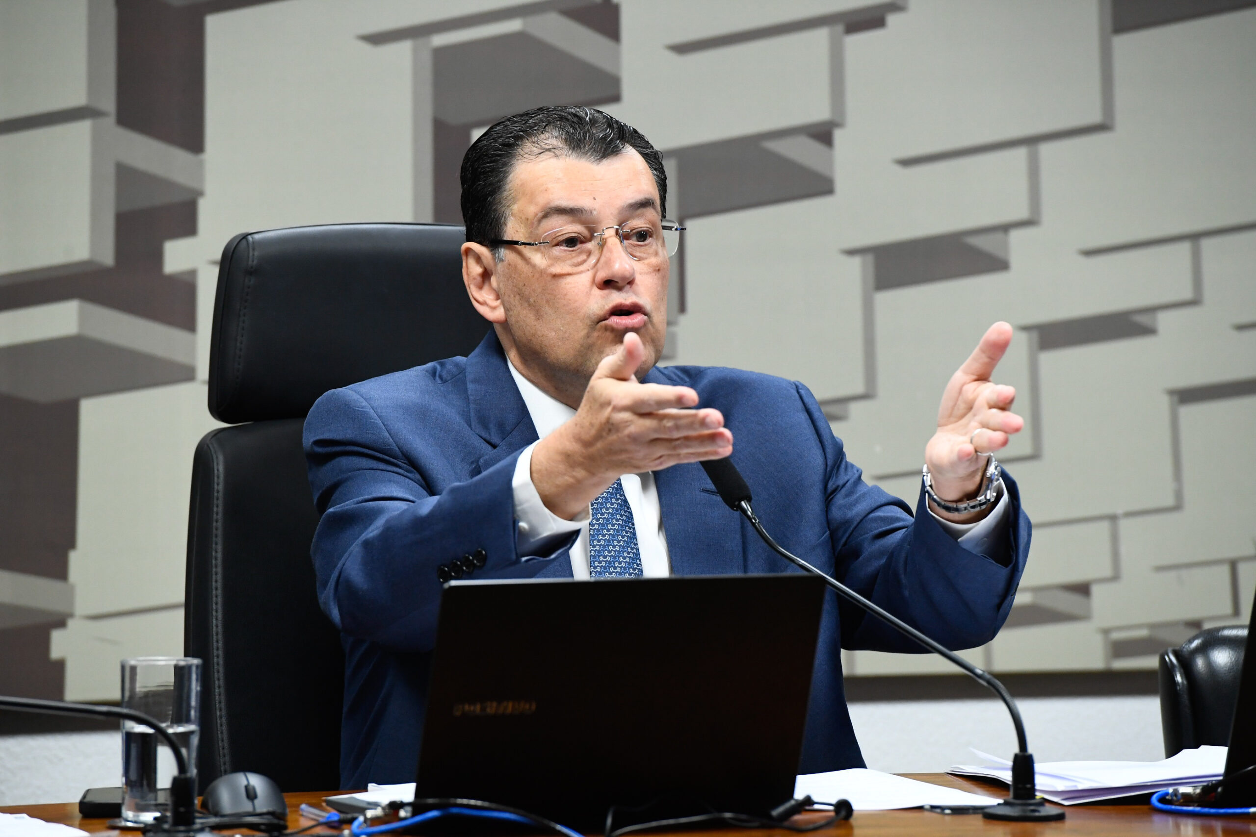 Senador amazonense Eduardo Braga espera votar a regulamentação da refporma tributária o mais rápido. Foto: Roque de Sá/Agência Senado