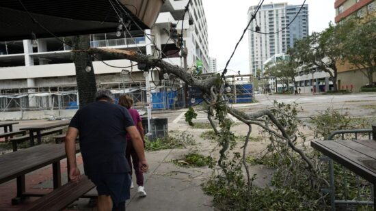 Furacão Milton na Flórida causou destruição; Itamaraty alerta brasileiros. Foto: Bryan R. Smith/AFP