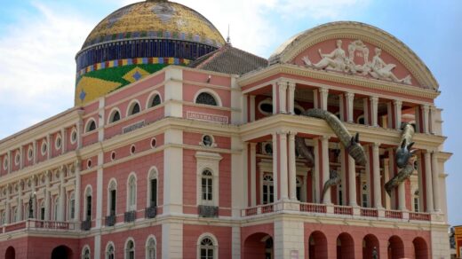 Aniversário de Manaus história-capa