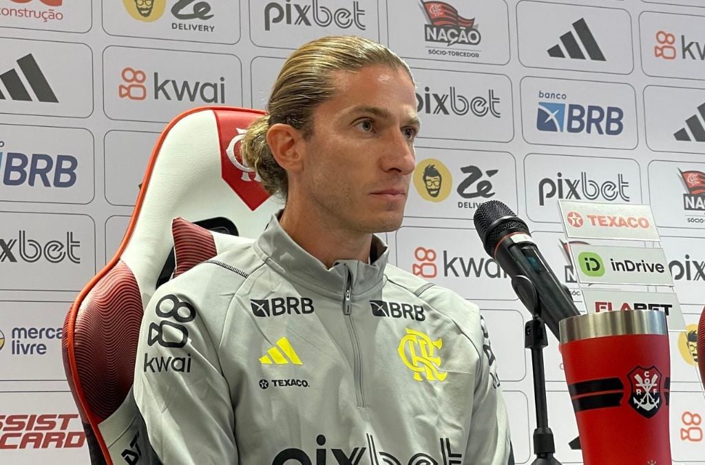 Filipe Luís foi apresentado pelo Flamengo - Foto: Bruno Villafranca / Portal Norte