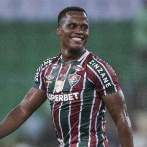 Jhon Arias pode ficar fora do Fla-Flu - Foto: Marcelo Gonçalves e Lucas Merçon / FFC