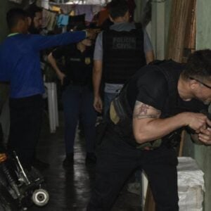 Influencer de Manaus é preso por roubo e porte de arma ilegal