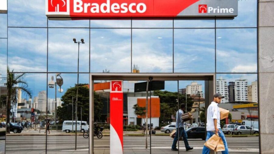 JBS planeja comprar banco Bradesco