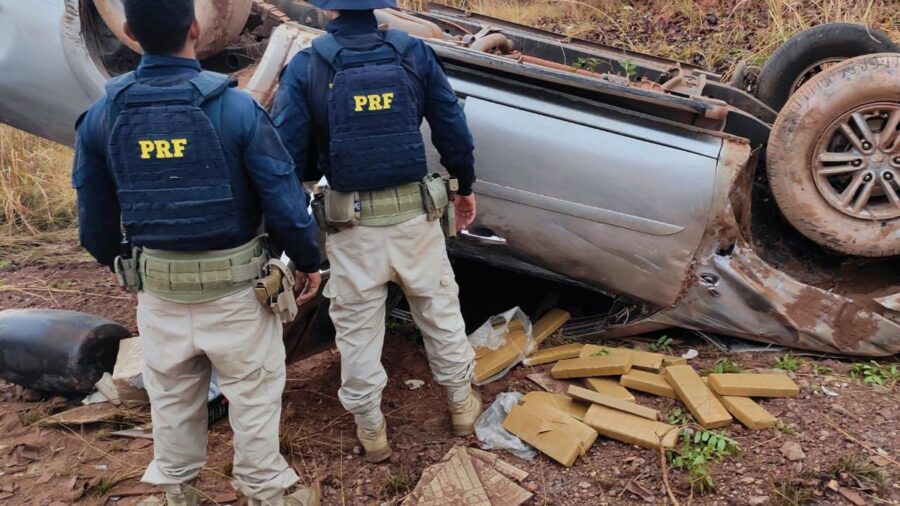 Caminhonete tem registro de furto/roubo em Minas Gerais - Foto: Divulgação/PRF TO