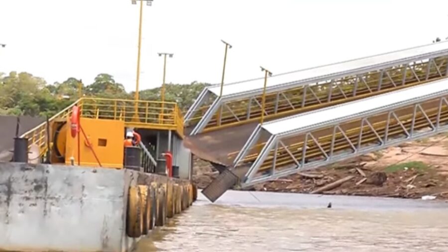 Rampa de acesso pode desmoronar após deslizamento em Manacapuru - Foto: Reprodução/TV Norte