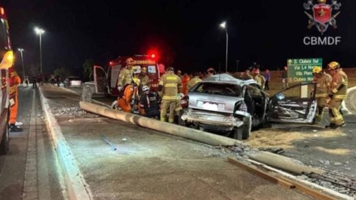 Motorista do DF morre após bater audi em poste perto da Ponte JK