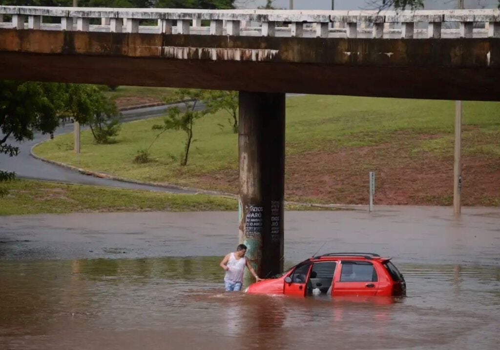 DF está em alerta para fortes temporais.