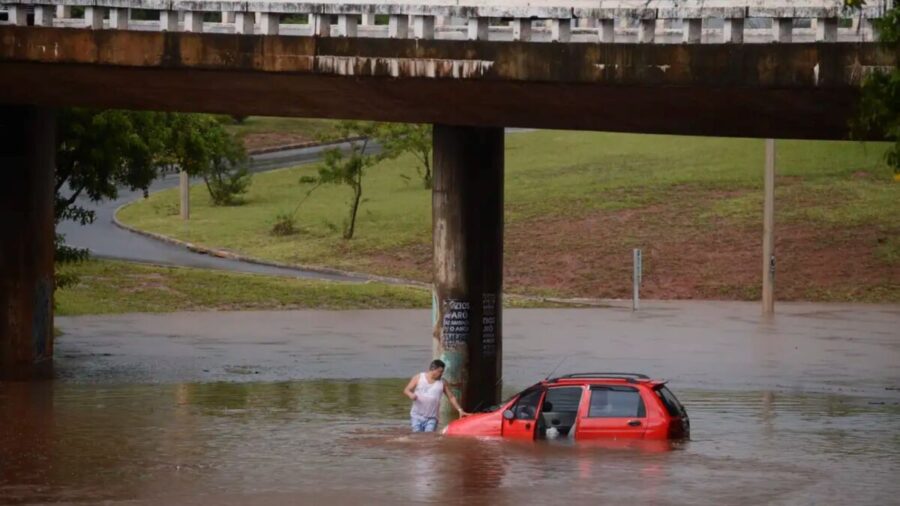 DF está em alerta para fortes temporais.