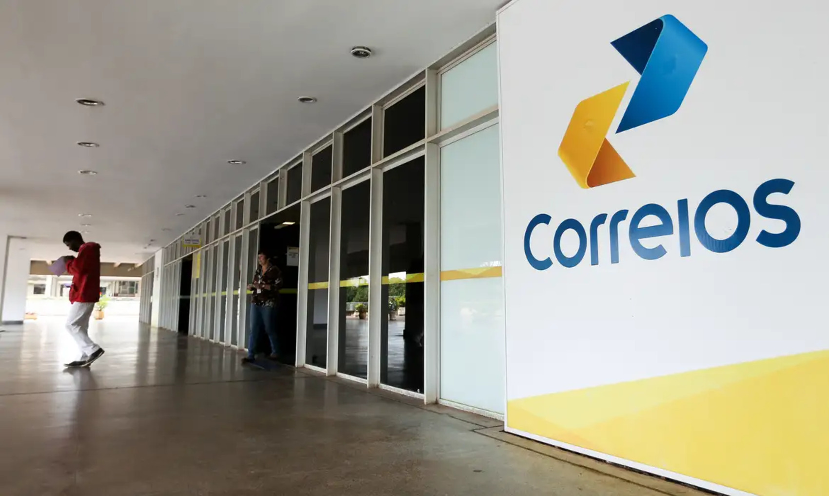 INSS e Correios lançam acordo para facilitar pedido de auxílio-doença em 2,6 mil agências