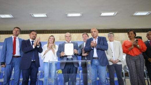 Em maio de 2023 foi sancionado o reajuste de 18% para os servidores públicos efetivos do GDF e de 25% para ocupantes de cargos em comissão - Foto: Renato Alves/Agência Brasília