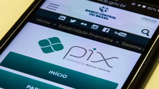 Pix sofre instabilidade em todo o país.