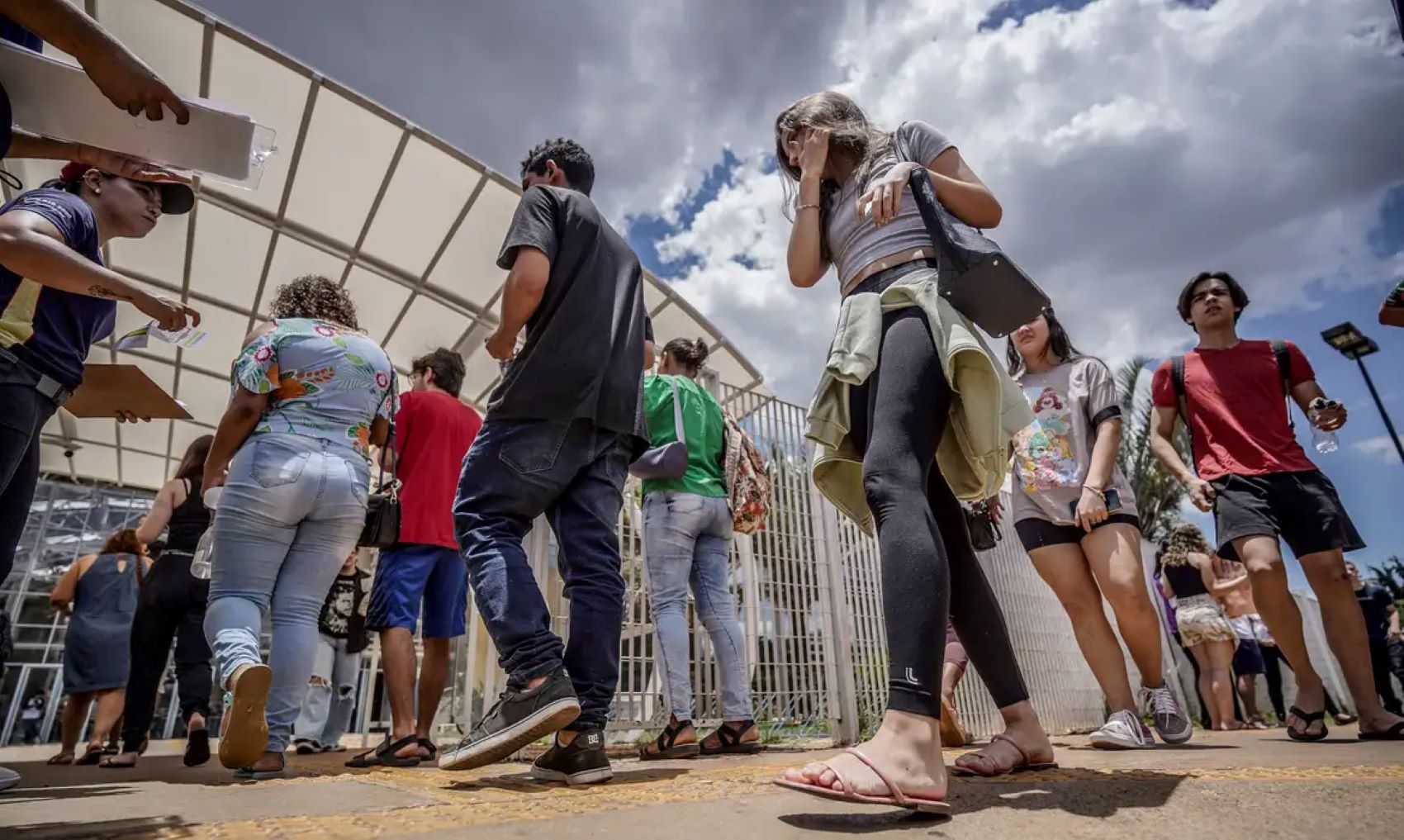 Governo pagará R$ 200 para participantes do programa Pé de Meia que comparecerem ao Enem 2024