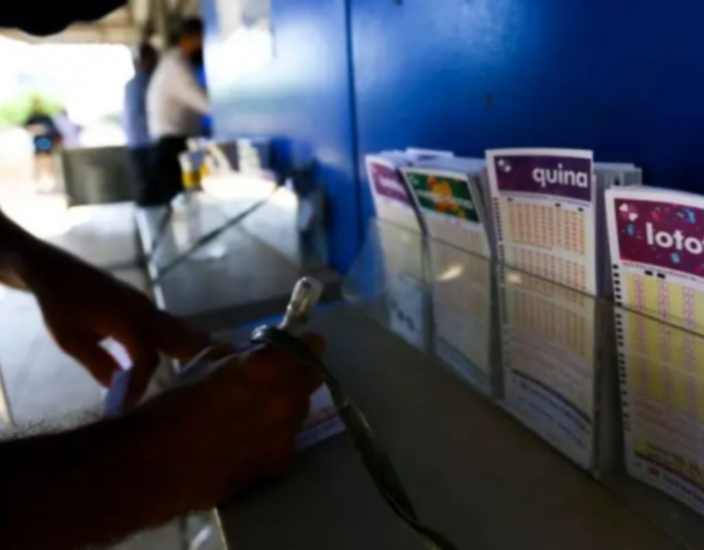 Resultado Loterias Caixa: veja os números de todos os sorteios de hoje (08/10). Foto: Marcello Casal Jr/Agência Brasil