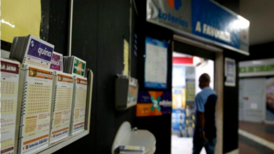 Resultado Loterias Caixa: veja os números de todos os sorteios de hoje (25/10) Foto: Tânia Rego/Agência Brasil