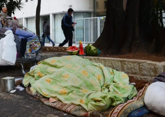 O secretário explicou que está sendo preparada uma área de acolhimento noturno - Foto: Rovena Rosa/Agência Brasil