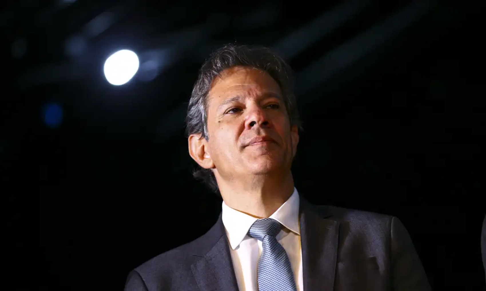 Corte de gastos: Haddad anunciará isenção de IR a quem recebe até R$ 5 mil e taxação de super-ricos