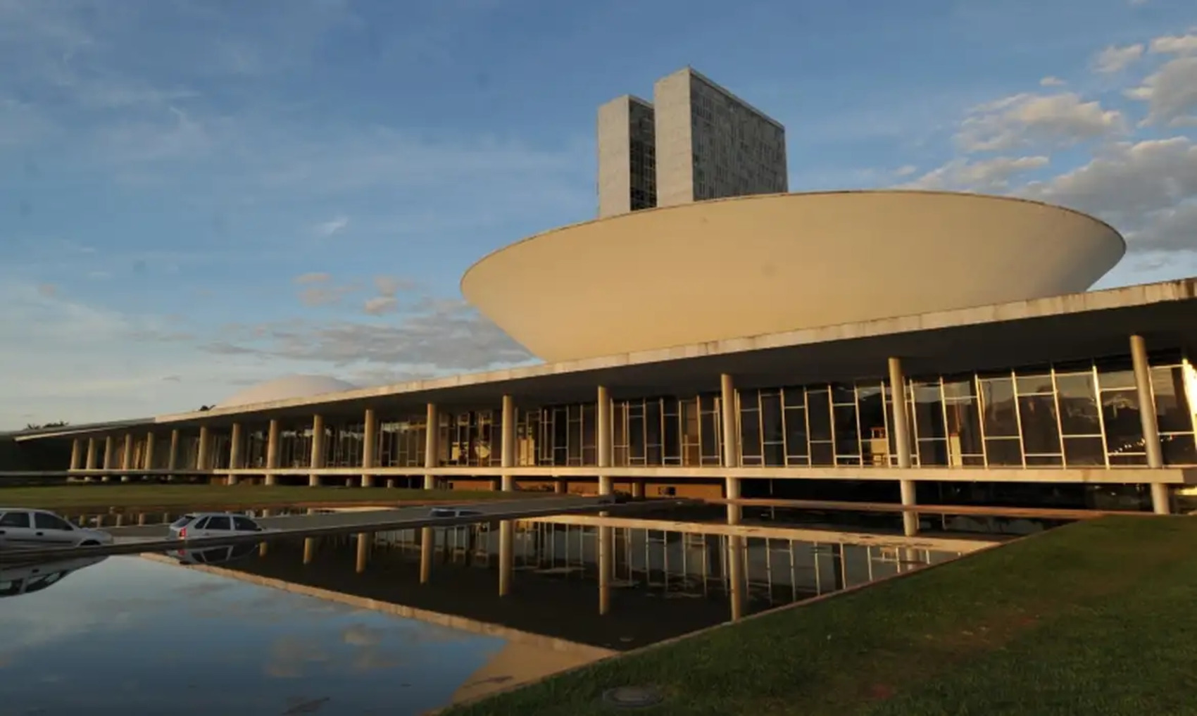 Líderes parlamentares do G20 se reúnem no Congresso Nacional para debater questões globais urgentes