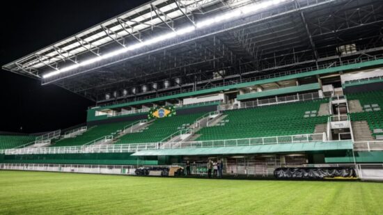 Flamengo x Santa Cruz-AC se encontram na reinauguração da Arena da Floresta - Foto: José Caminha/Secom