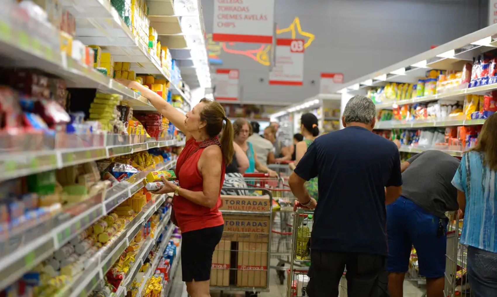 Combustíveis, energia elétrica e carnes sobem inflação do DF; saiba quanto