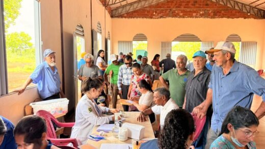 A equipe da Unidade de Saúde da Família (USF) Mariazinha Rodrigues da Silva, localizada em Buritirana reuniu, na última quarta-feira (27), homens do assentamento Entre Rios para atendimento - Foto: Divulgação Semus