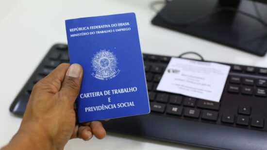 Oportunidade para quem busca emprego de carteira assinada.